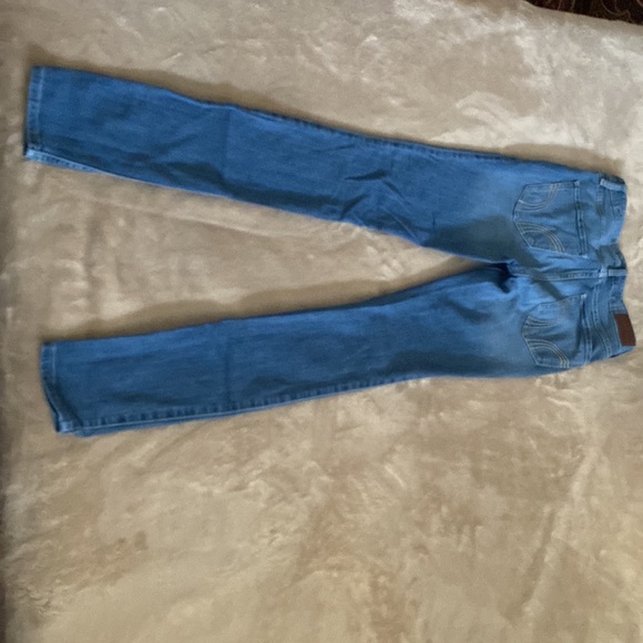 Hollister Jeans - Picture 2 of 5